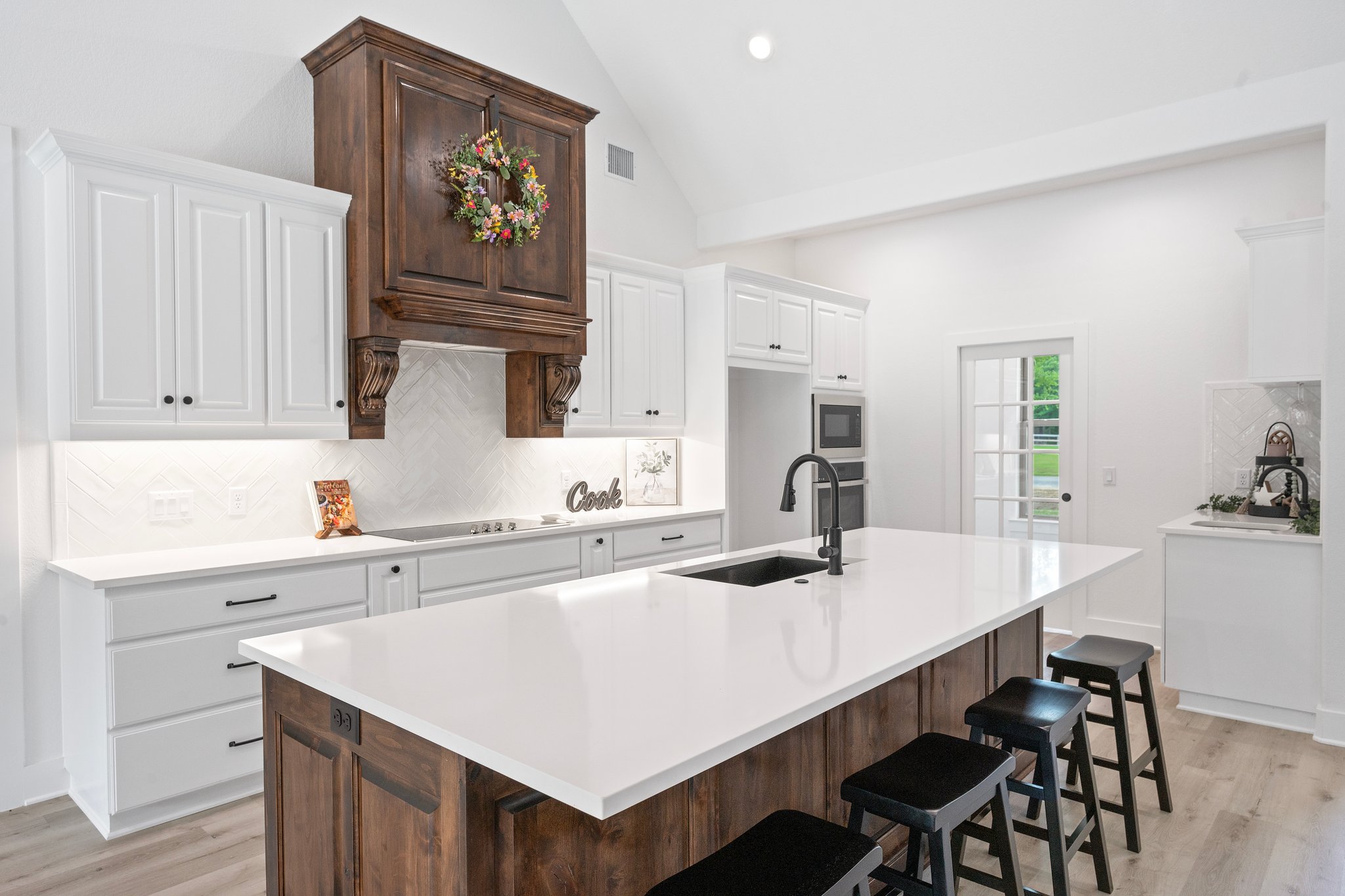 24 Web Or Mls DSC 1933