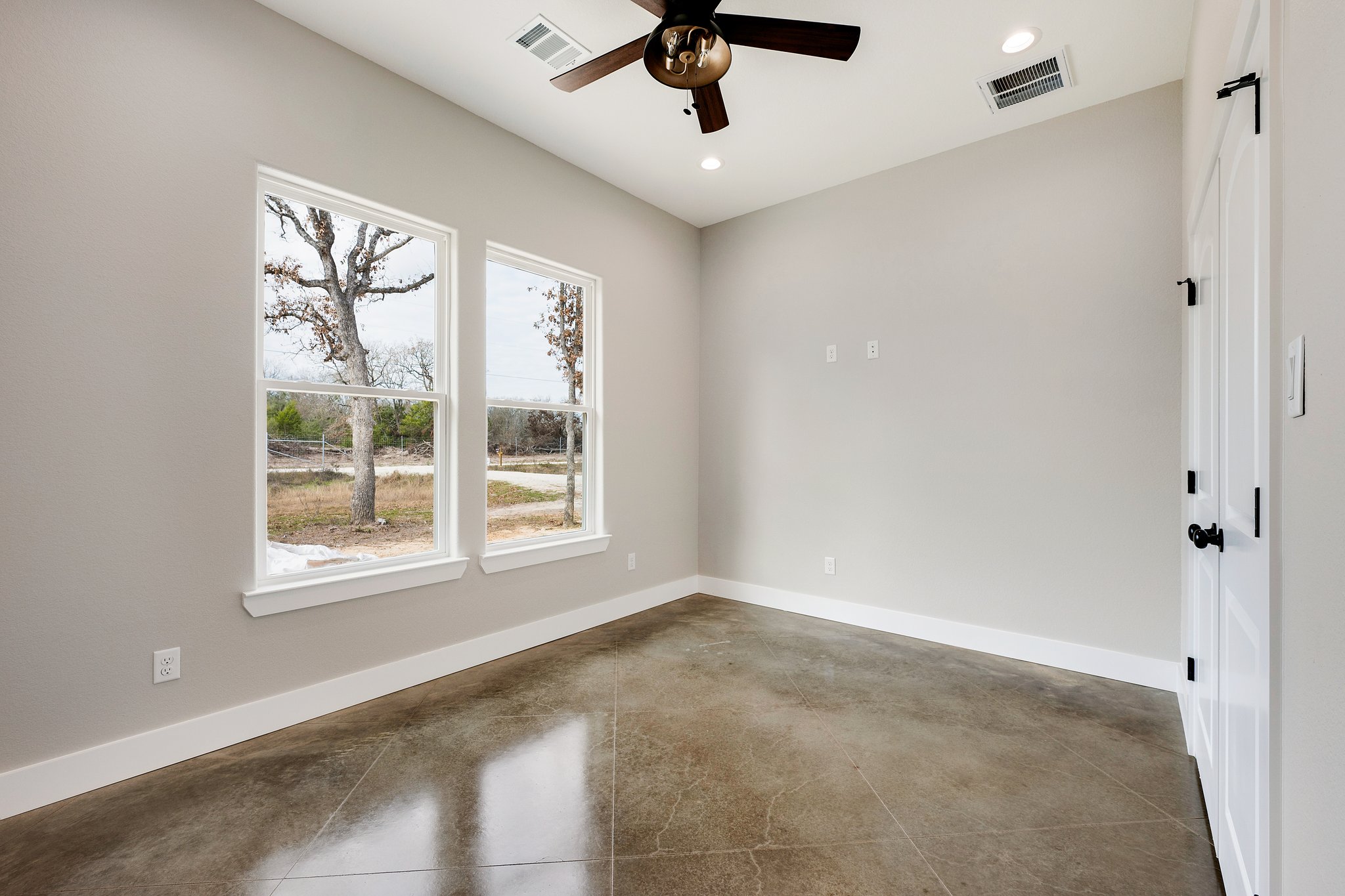 14 Web Or Mls Dsc 2664 Dsc 2667