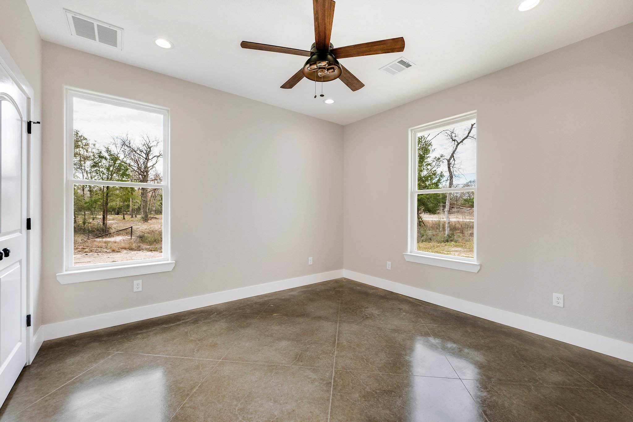 13 Web Or Mls Dsc 2659 Dsc 2662