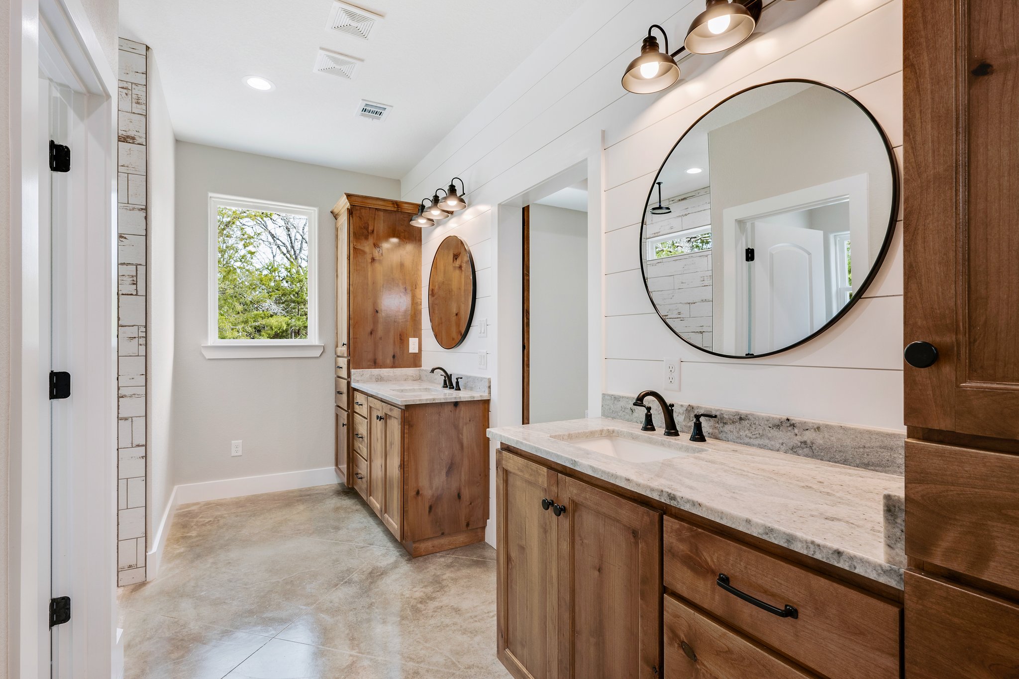 19 Web Or Mls Dsc 2689 Dsc 2692