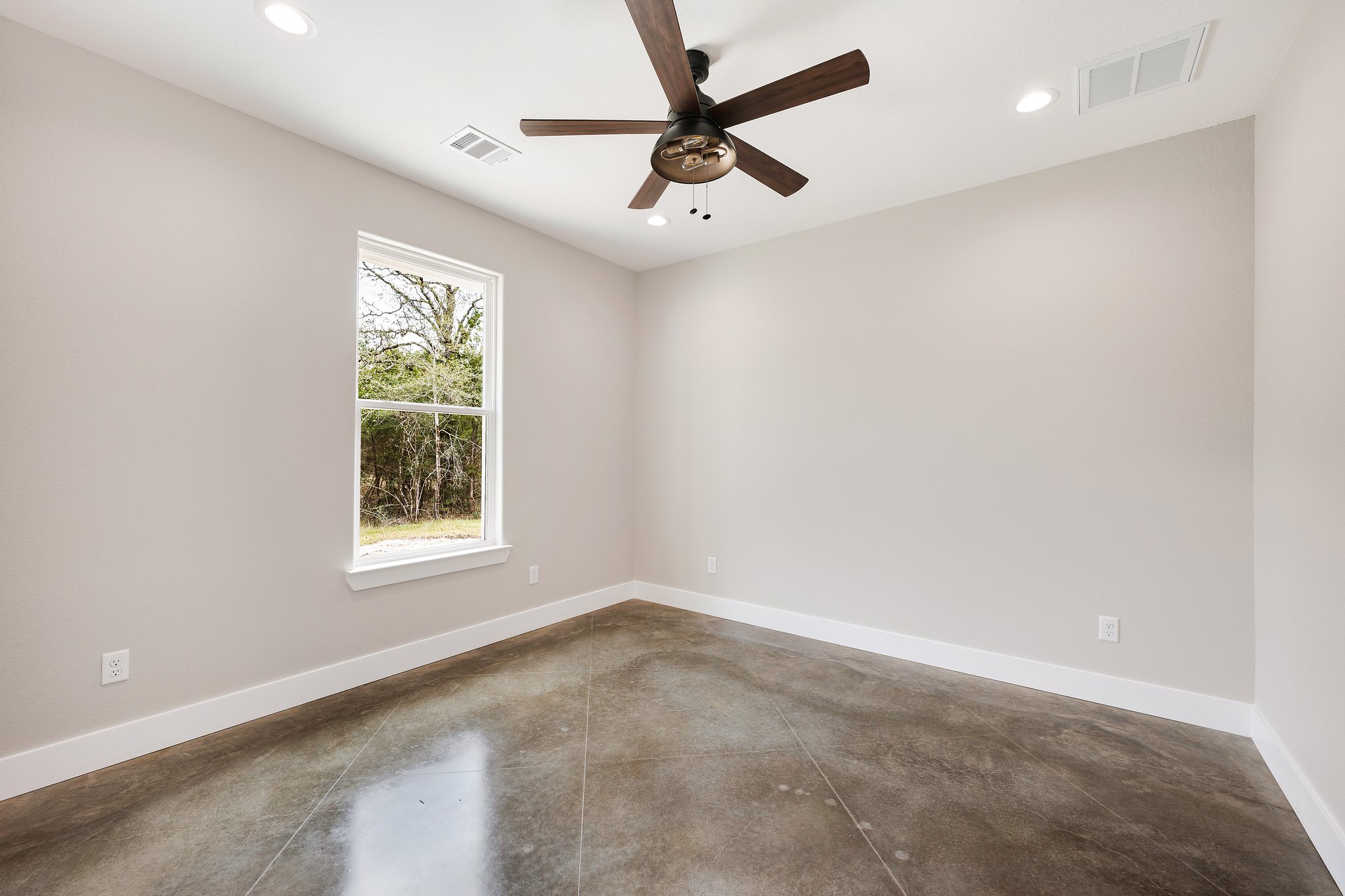 11 Web Or Mls Dsc 2644 Dsc 2647