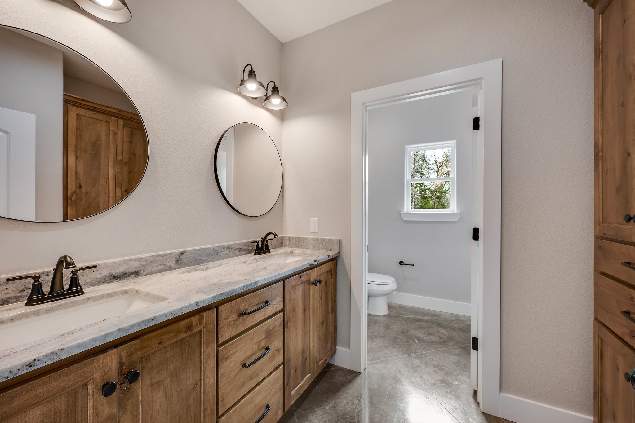 12 Web Or Mls Dsc 2654 Dsc 2657